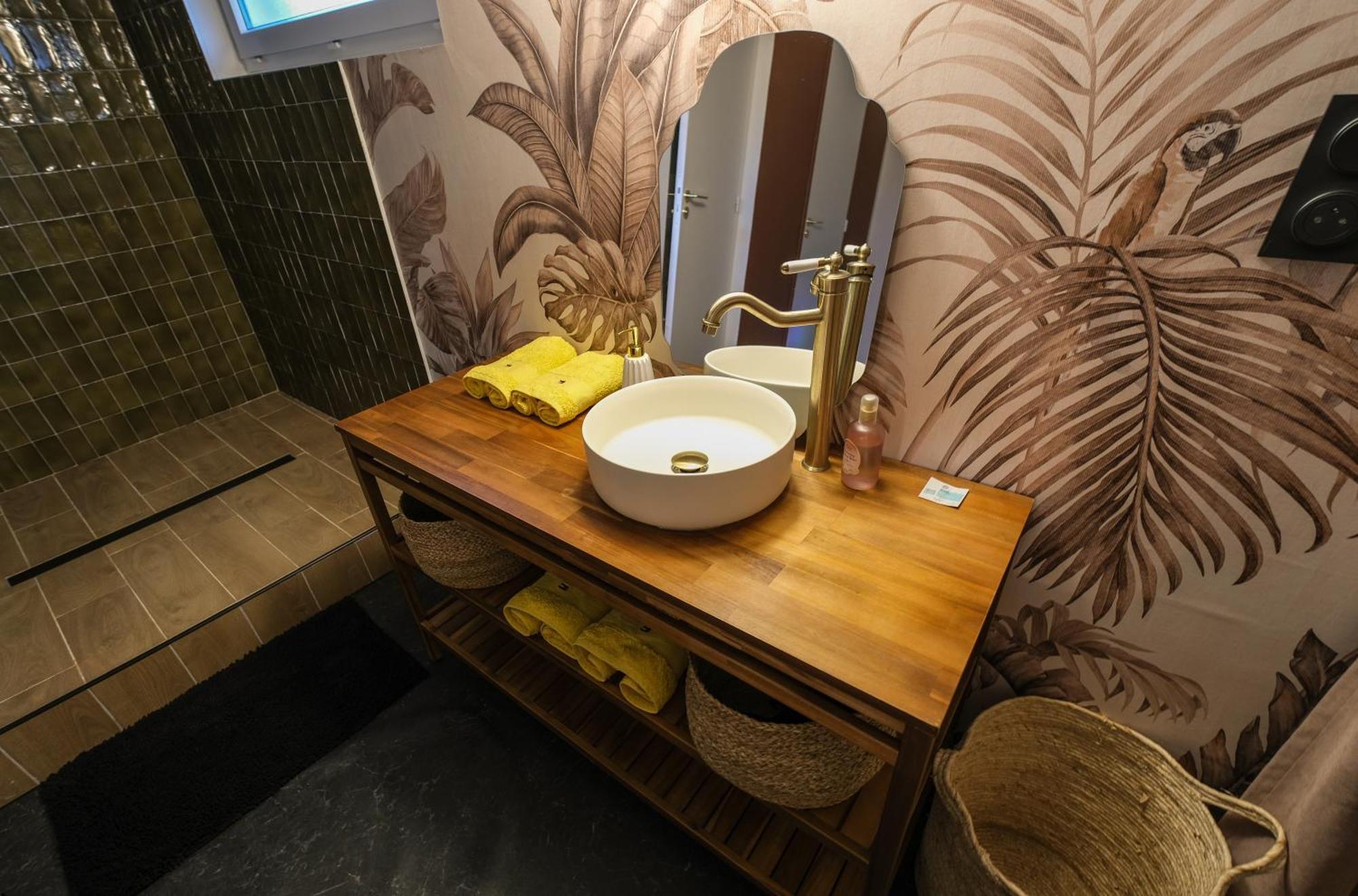 Maison Eliste - Love Gite Chic Avec Jacuzzi Interieur La Gacilly Extérieur photo